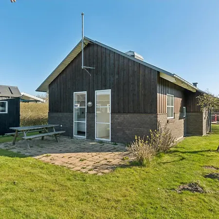 Dom wakacyjny Two Homes Perfect For Together